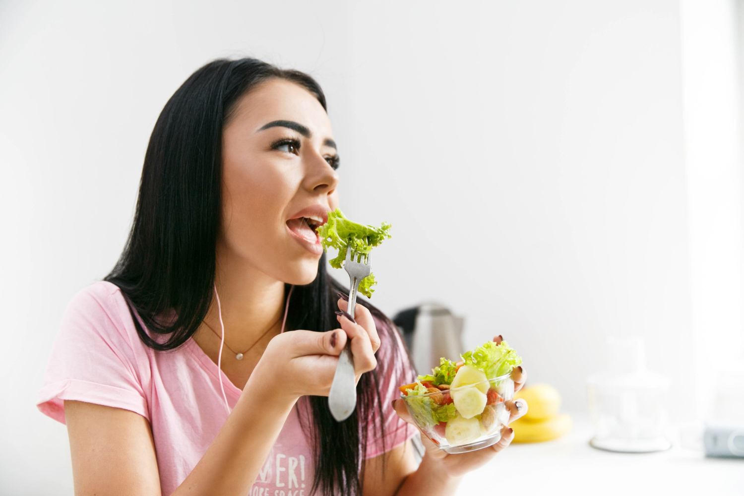 3 motivos para prestar atenção na hora de mastigar os alimentos